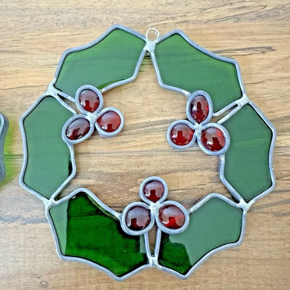 Vintage Stained Glass Holly Wreath Suncatcher Christmas Window Hanging 6.5